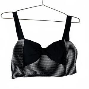 Betsey Johnson padded swim top Size small